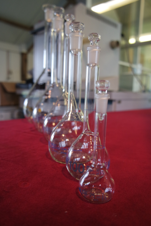 We sell high quality used laboratory glassware from European topbrands, as Schott Duran, at 40% of the newprice. All our glassware is checked and cleaned.