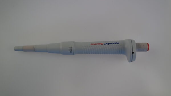 Eppendorf Reference, Single Channel, 500-2500µl