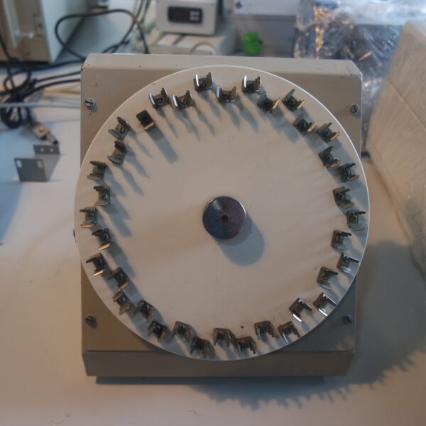 1086- Used BKNO rotating test tube mixer