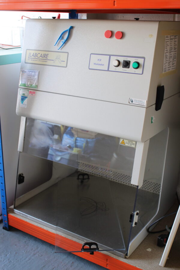 Used Labcaire PCR6 Workstation