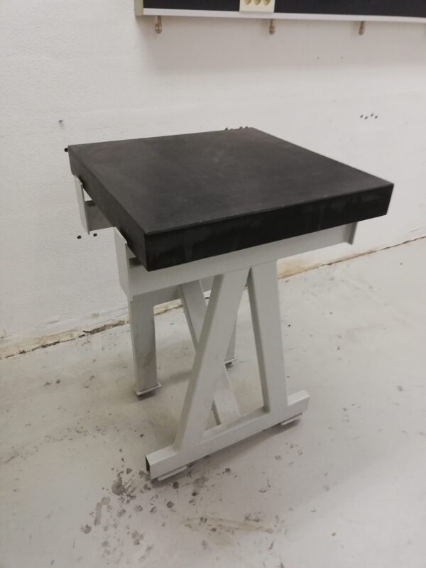 Used laboratory weighing table, Mitutoyo with granite top