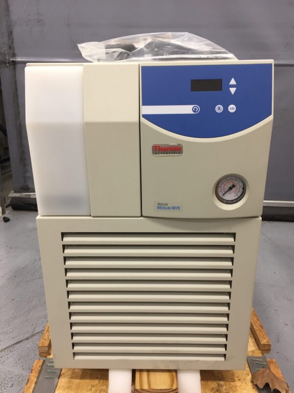 1351 - As new Thermo Fisher Merlin Recirculating Chiller M75