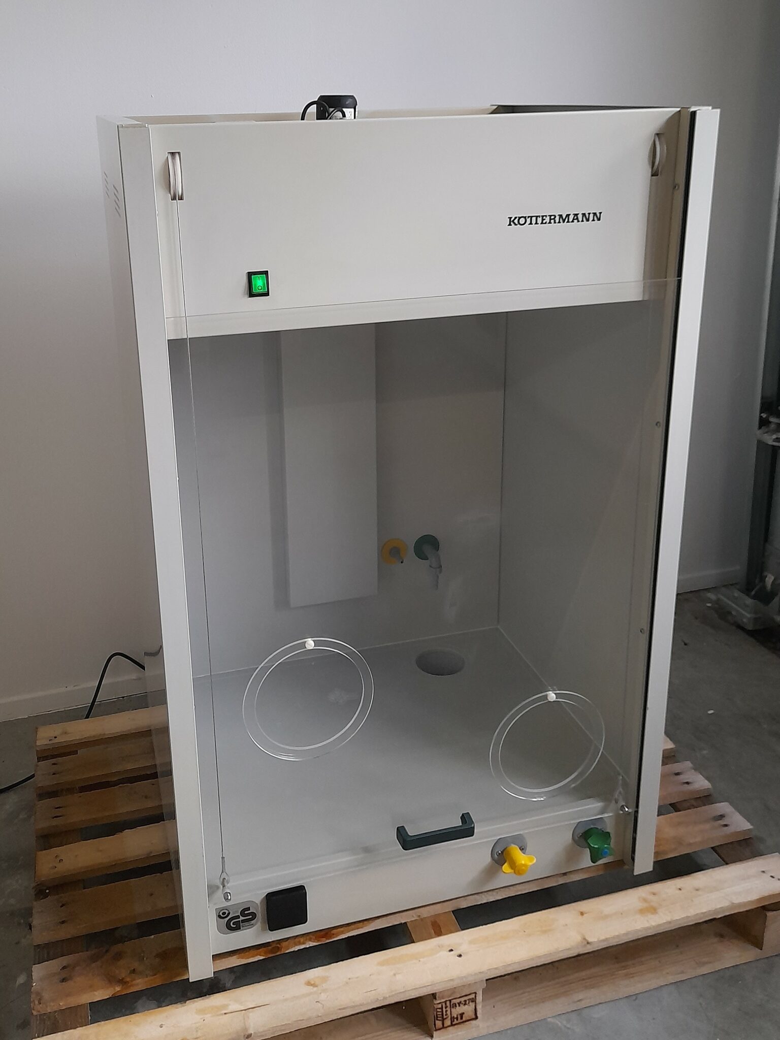 1359 Used Köttermann benchtop fume hood SALE