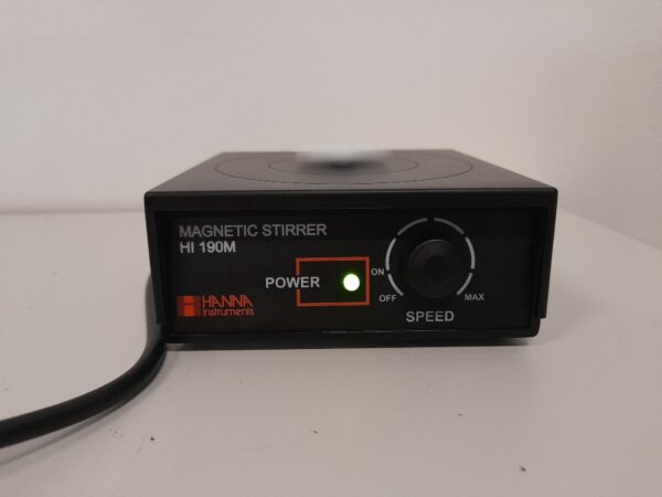 1369 - Used magnetic mini-stirrer Hanna Instruments