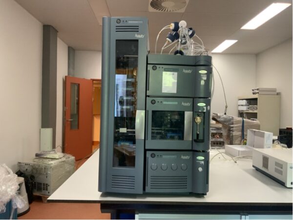 1738 - Used Waters Acquity UPLC
