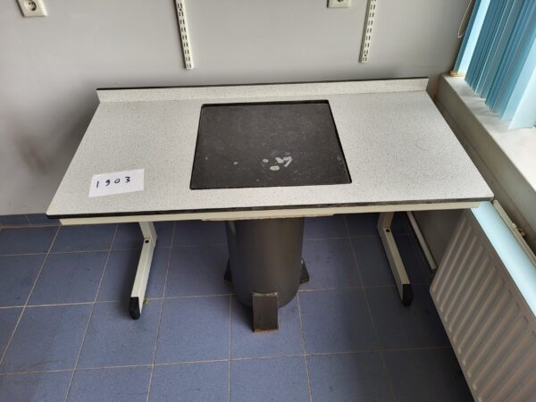 Used S+B Laboratory wall/weighing table (124 cm)