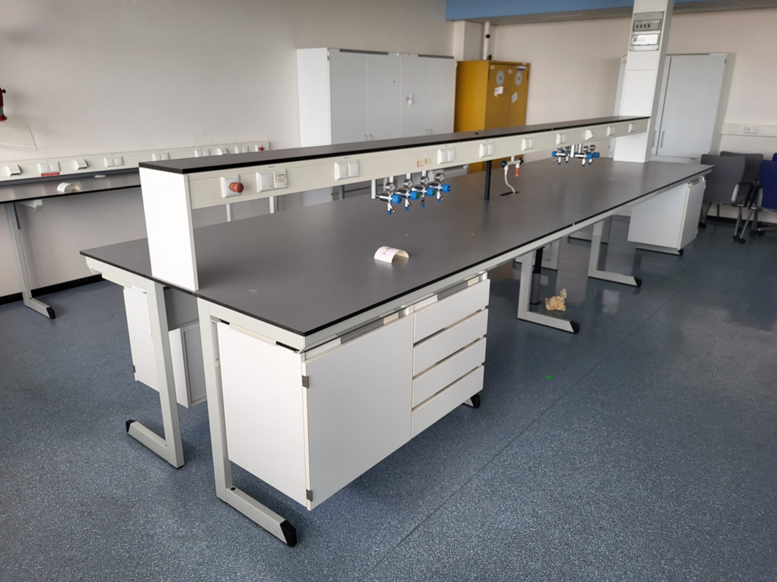 1999 - Used S+B Island Table (545 cm) - S-A-LE
