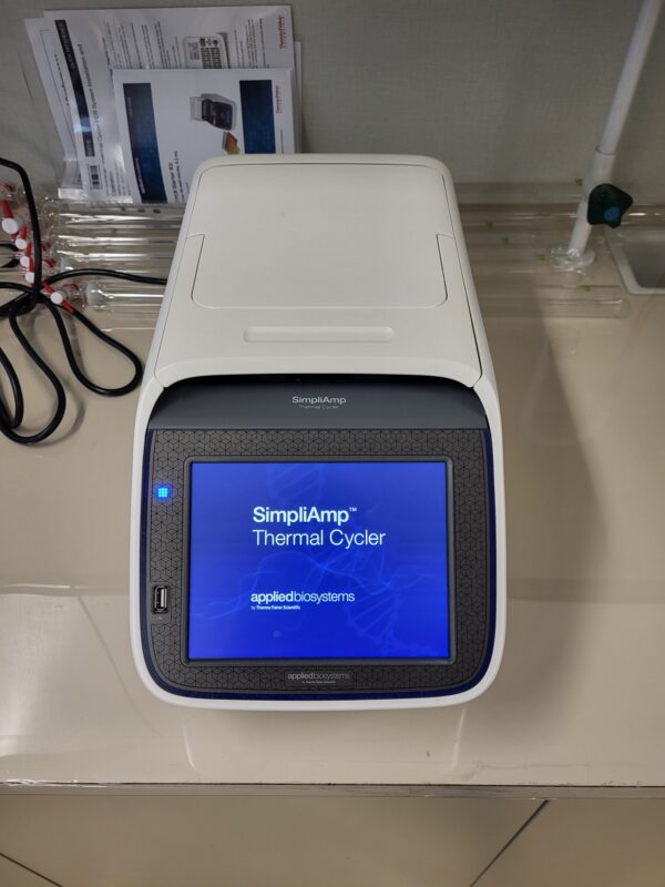 Als nieuw Applied Biosystems PCR Machine Thermocycler SimpliAmp