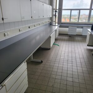 Used L-shaped S+B laboratory wall table (710/547 cm)