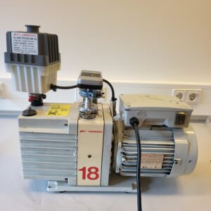 Te koop gereviseerde Edwards E1M18 roterende vacuümpomp vane. Volledig onderhouden en getest. Run capacitor, seals, olie, etc. vervangen. Prijs €1500