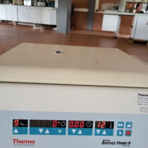Used refrigerated centrifuge Biofuge primo R