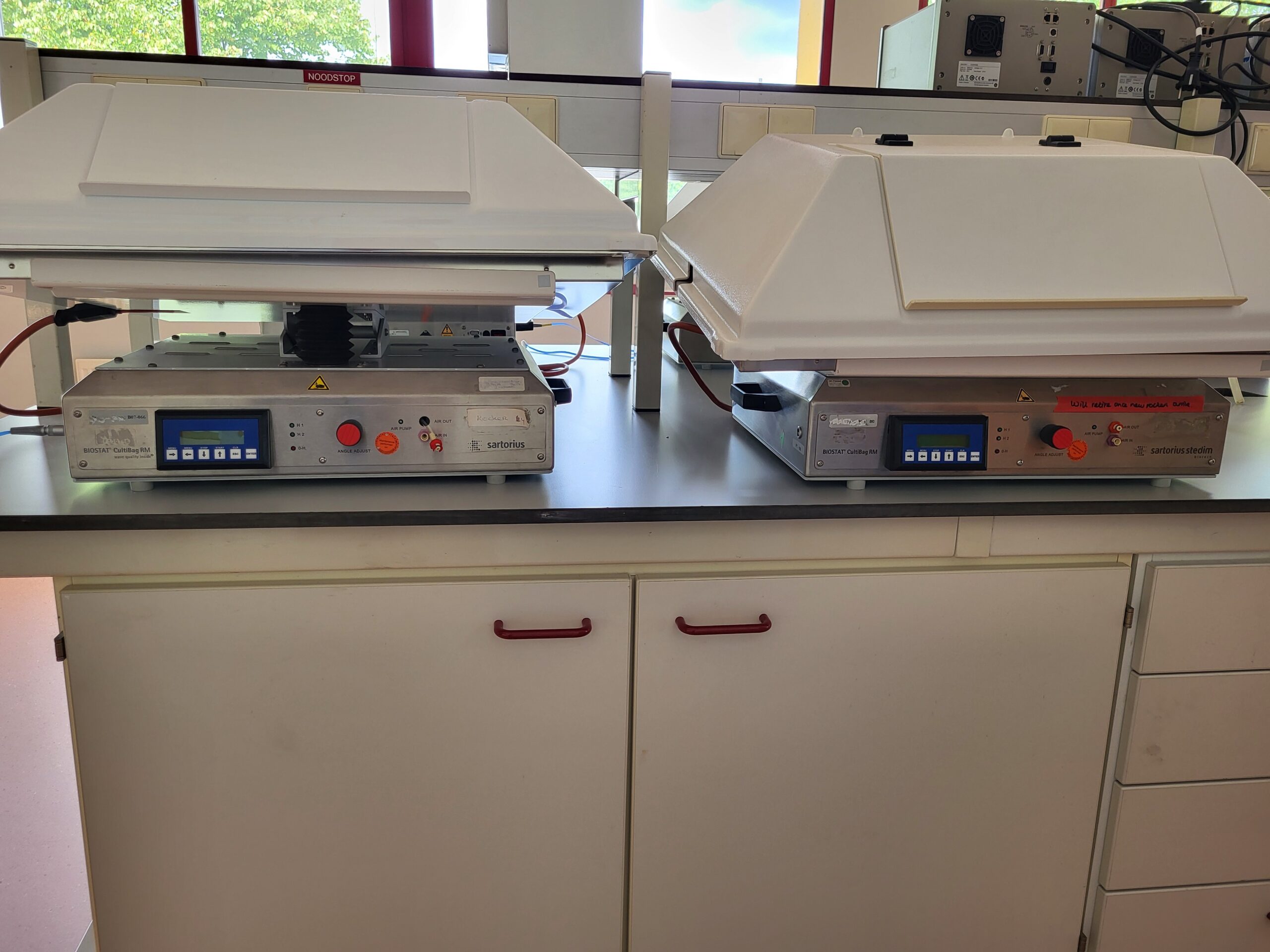 2518 - Used Sartorius Stedim BIOSTAT CultiBag RM 50 Rocking Bioreactor - Image 4