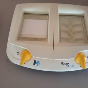 Tweedehands Millipore SNAP i.d.-eiwitdetectiesysteem met blot-houders voor snelle vacuümgeassisteerde Western blot-verwerking, getest en in goede staat.