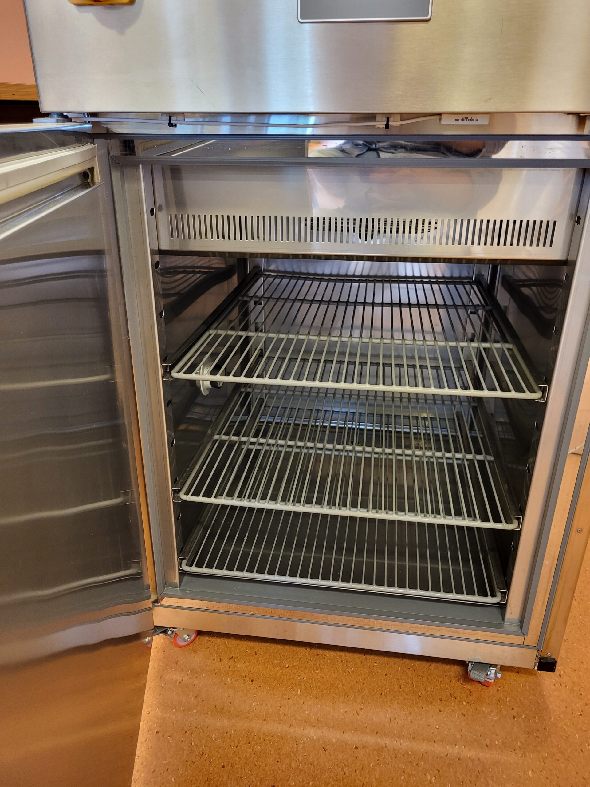 Used Weiss WEKK 0028 Climate Chamber - Image 3